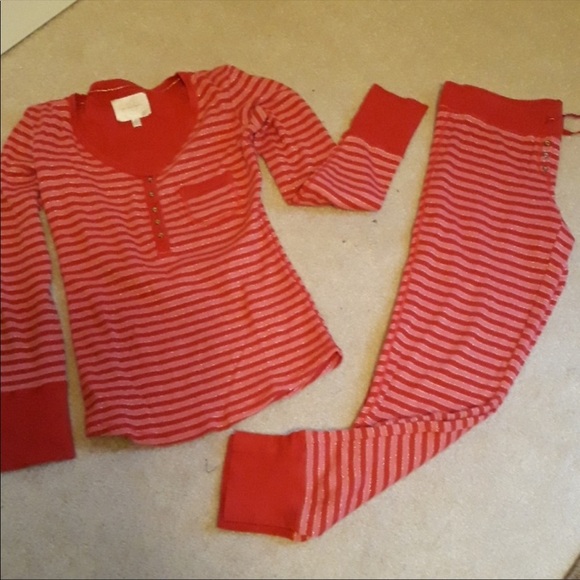 Victoria’s Secret Pajamas Set Size Small - Picture 2 of 2